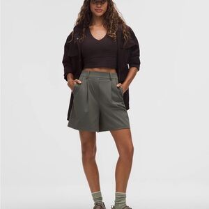 Daydrift Pleated High-Rise Short 7"